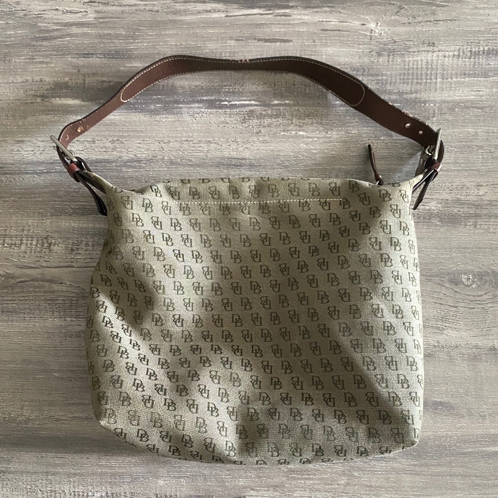 Dooney & Bourke hobo purse